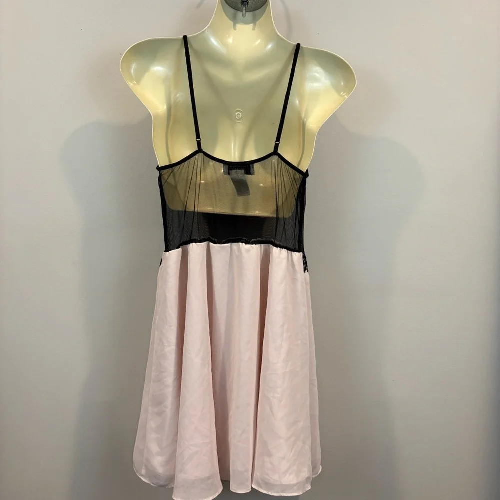 Vintage 90s Victoria’s Secret Sheer Lace Ballerina Style Nightgown Size Small